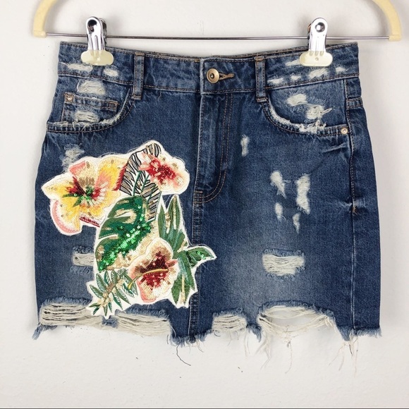 Zara Dresses & Skirts - ZARA Ripped Floral Denim Skirt​​​​​